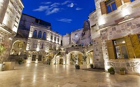 Imperial Cave Suites & Spa